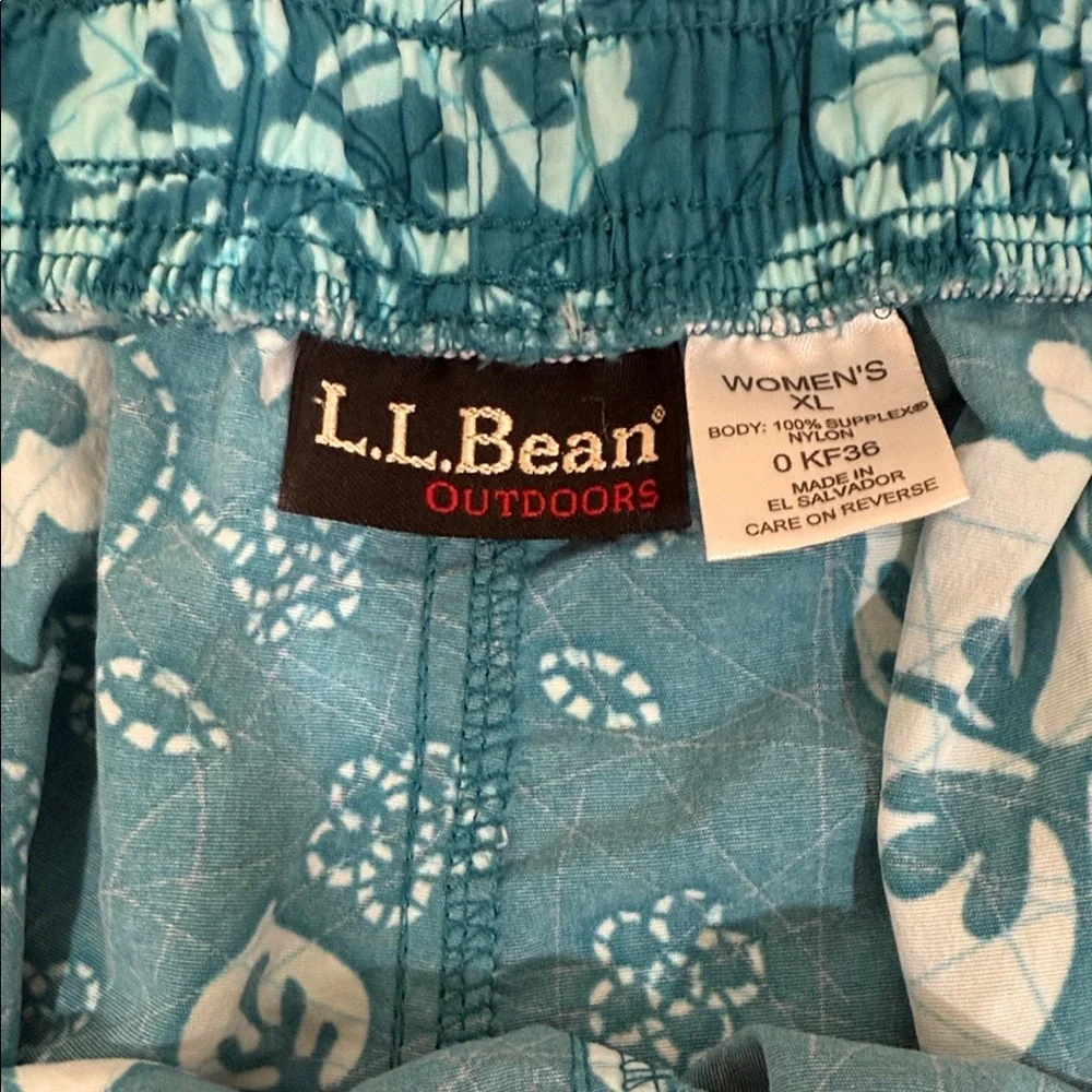 *L.L. Bean Outdoors Teal Floral Women's Shorts (sz XL)